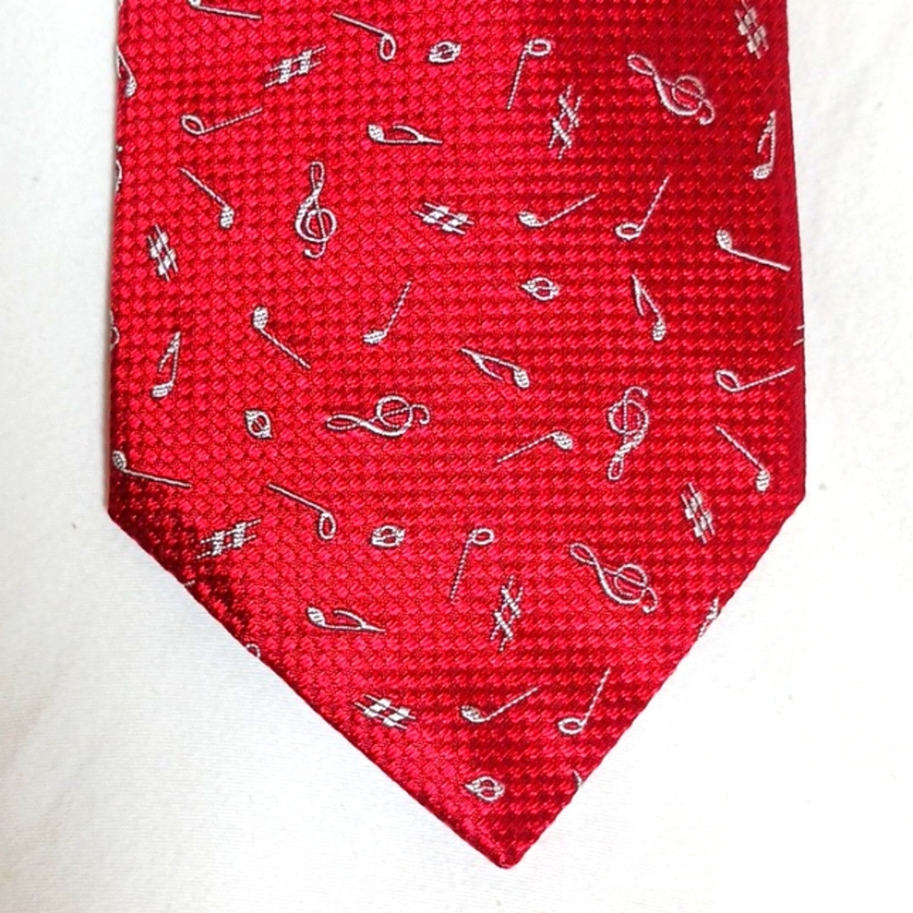 Music-Themed Tie